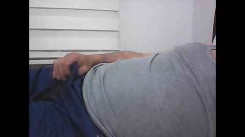 Snapshot of screw2 chatting on May 7, 9:42 pm Evren online show from May 7, 9:42 pm