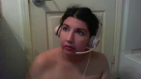 Snapshot of scumbagsmith chatting on October 15, 12:27 pm Danni online show from October 15, 12:27 pm