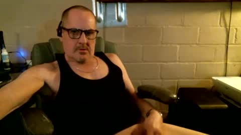 Snapshot of sdh69 chatting on January 13, 5:02 am eating pussy sucking dick online show from January 13, 5:02 am