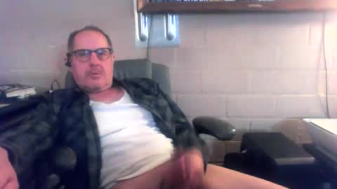 Snapshot of sdh69 chatting on March 14, 11:32 pm eating pussy sucking dick online show from March 14, 11:32 pm