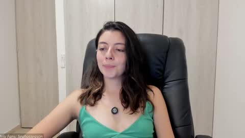 Aria Independent model online show from June 4, 1:22 am