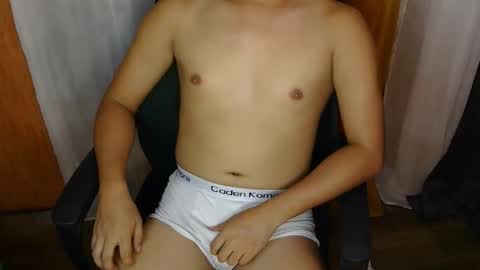 Snapshot of seancody_cum chatting on May 16, 12:04 pm seancody_cum online show from May 16, 12:04 pm