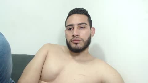 seank_noszka online show from December 10, 6:49 pm