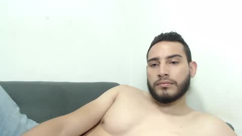 seank_noszka online show from February 26, 5:17 pm