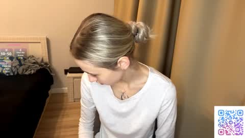 Kate online show from April 7, 2:28 pm