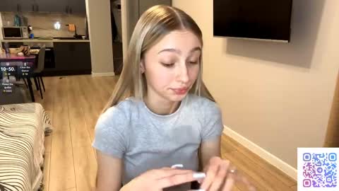 Kate online show from April 16, 5:14 pm