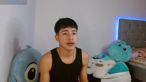 Snapshot of sebas_fire4 chatting on April 8, 4:18 pm sebas_fire4 online show from April 8, 4:18 pm