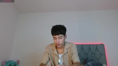 Snapshot of sebas_fire4 chatting on May 16, 9:57 pm sebas_fire4 online show from May 16, 9:57 pm