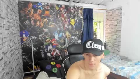 Snapshot of sebas_jusa chatting on April 11, 12:09 pm sebas jusa online show from April 11, 12:09 pm