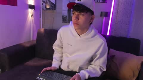 sebas_pretty7 online show from November 26, 12:28 pm