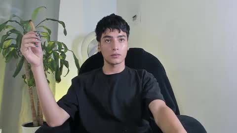 sebastian online show from December 17, 2:01 pm