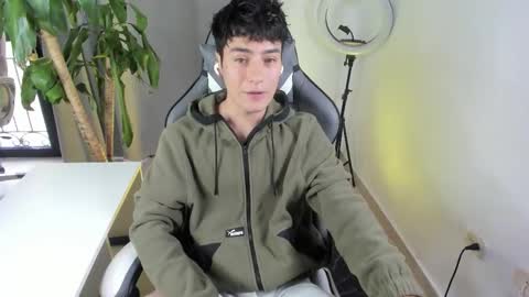 sebastian online show from February 23, 3:53 pm