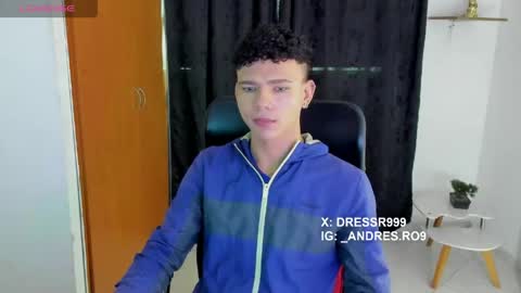 Snapshot of sebascuterouss chatting on April 21, 12:44 pm sebas 3 online show from April 21, 12:44 pm