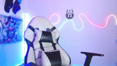 Sebastian online show from March 25, 5:41 pm