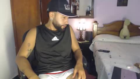 Snapshot of sebastian_ferrer111 chatting on May 14, 1:34 am Sebastian Ferrer online show from May 14, 1:34 am