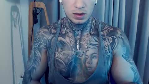 Snapshot of sebastian_muss chatting on September 22, 9:50 pm Sebastian online show from September 22, 9:50 pm