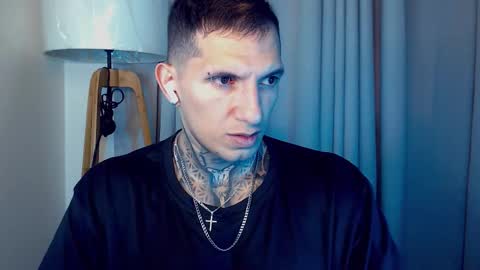 Snapshot of sebastian_muss chatting on November 15, 1:18 pm Sebastian online show from November 15, 1:18 pm