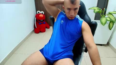 juan  sebastian online show from October 7, 12:57 pm