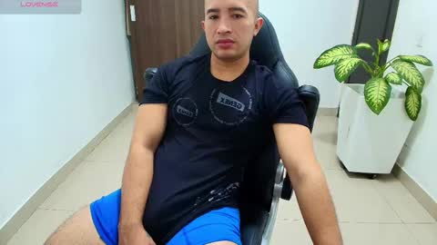 juan  sebastian online show from November 6, 1:56 pm