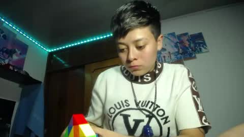 Snapshot of sebastian_posse chatting on May 13, 1:58 am Myystiic online show from May 13, 1:58 am