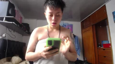Snapshot of sebastian_posse chatting on August 3, 10:02 pm Myystiic online show from August 3, 10:02 pm