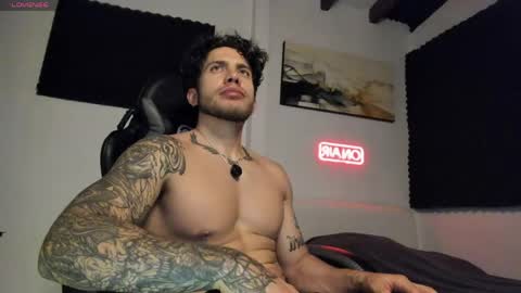 Snapshot of sebastianortizm chatting on April 23, 1:07 am Lucian Sinclair online show from April 23, 1:07 am
