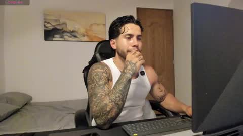 Snapshot of sebastianortizm chatting on July 26, 2:42 am Lucian Sinclair online show from July 26, 2:42 am