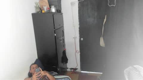 Snapshot of sebastianp13 chatting on December 6, 3:22 pm sebatian palacios online show from December 6, 3:22 pm