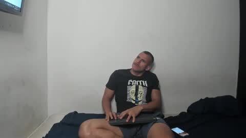 Snapshot of sebastianp13 chatting on January 24, 4:16 am sebatian palacios online show from January 24, 4:16 am