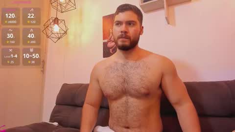 Snapshot of sebastianvilla__ chatting on February 8, 10:02 pm Instagram jeanpaulfit online show from February 8, 10:02 pm