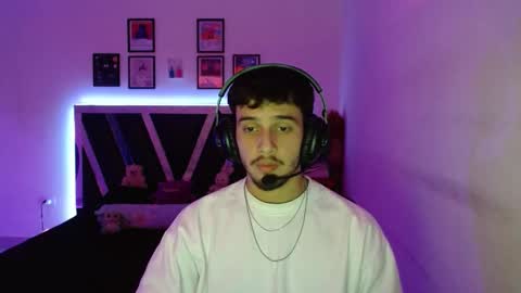 Snapshot of sebasxxl12 chatting on December 15, 10:30 am Sebas online show from December 15, 10:30 am