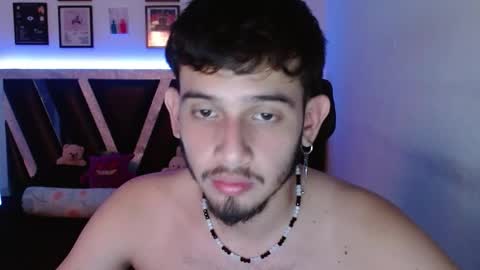 Snapshot of sebasxxl12 chatting on December 19, 9:27 am Sebas online show from December 19, 9:27 am