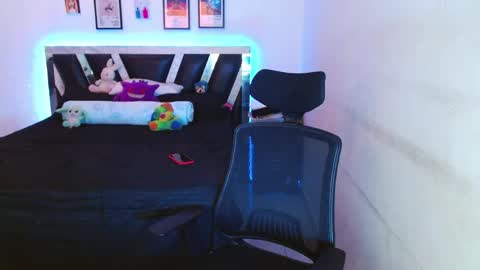 Sebas online show from March 6, 6:04 pm