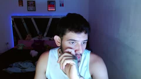 Snapshot of sebasxxl12 chatting on May 1, 11:37 am Sebas online show from May 1, 11:37 am