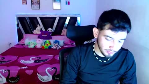 Snapshot of sebasxxl12 chatting on May 30, 11:46 pm Sebas online show from May 30, 11:46 pm