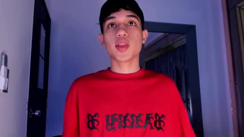 Sebastian online show from February 19, 8:16 pm