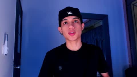 Sebastian online show from February 24, 8:18 pm