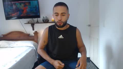 Snapshot of sebferrer chatting on May 25, 9:10 pm SebFerrer online show from May 25, 9:10 pm