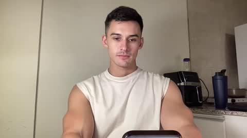 sebybeba online show from February 3, 12:42 am