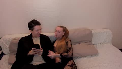 Amanda and  pair in a real life we love each other but can play with you online show from December 20, 5:53 pm