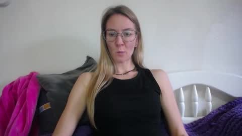 Snapshot of secretcandy222 chatting on December 15, 7:45 am secretcandy222 online show from December 15, 7:45 am