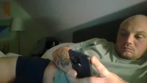 Simon online show from December 2, 10:01 pm