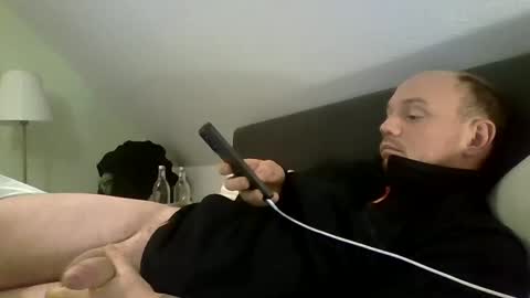 Simon online show from December 6, 10:27 am