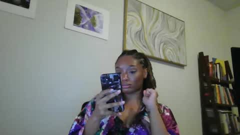 Snapshot of secretdesirecontent chatting on March 7, 6:24 am Priceless Domme online show from March 7, 6:24 am