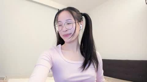 Snapshot of secretgirlfriendxo chatting on February 3, 6:22 am Angela online show from February 3, 6:22 am