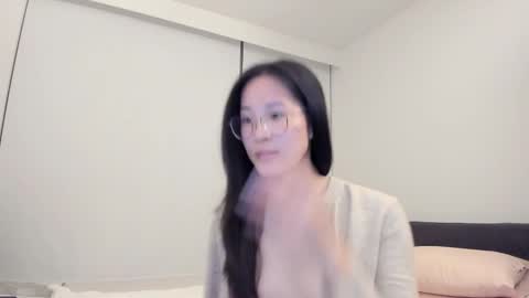 Snapshot of secretgirlfriendxo chatting on February 6, 5:45 am Angela online show from February 6, 5:45 am
