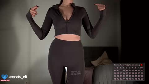 Eliz online show from November 19, 4:29 pm