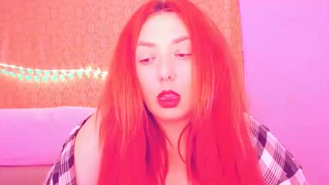 Snapshot of secrettbela4u chatting on May 23, 9:19 pm secrettbela4u online show from May 23, 9:19 pm