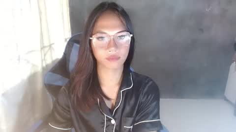 Snapshot of seducive_thea chatting on February 28, 6:36 am seducive_thea online show from February 28, 6:36 am