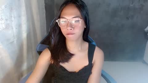 Snapshot of seducive_thea chatting on March 2, 11:39 am seducive_thea online show from March 2, 11:39 am